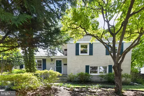8511 Freyman Dr, Chevy Chase, MD 20815