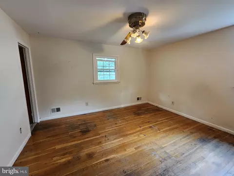 Bedroom - 2005 Prichard Rd, Silver Spring, MD 20902 photo 6 of 7