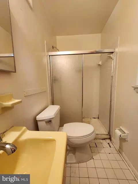 Bath - 2005 Prichard Rd, Silver Spring, MD 20902 photo 2 of 2