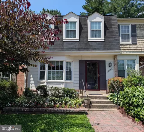 9349 Weathervane Pl, Gaithersburg, MD 20886