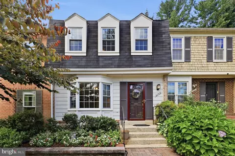 9349 Weathervane Pl, Gaithersburg, MD 20886