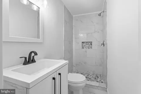 Entry Way - 12820 Maple St, Silver Spring, MD 20904 photo 7 of 9