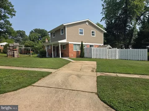 Exterior - 919 Playford Ln, Silver Spring, MD 20901 photo 6 of 8