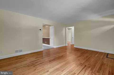 Living - 3004 Dawson Ave, Silver Spring, MD 20902 photo 4 of 8