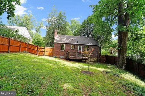 Exterior - 3004 Dawson Ave, Silver Spring, MD 20902 photo 7 of 10