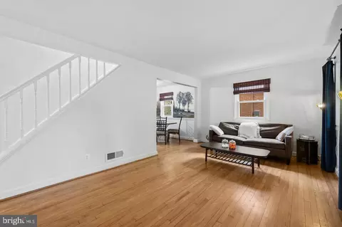 Entry Way - 1708 Brisbane St, Silver Spring, MD 20902 photo 1 of 5