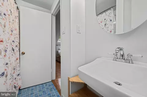 Bath - 1708 Brisbane St, Silver Spring, MD 20902 photo 2 of 3