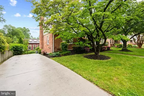 Exterior - 1708 Brisbane St, Silver Spring, MD 20902 photo 2 of 4