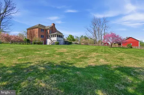 Exterior - 18905 Celebrity Ln, Sandy Spring, MD 20860 photo 7 of 12