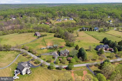 View/Area - 18905 Celebrity Ln, Sandy Spring, MD 20860 photo 7 of 12