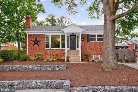 1112 Kirklynn Ave, Takoma Park, MD 20912