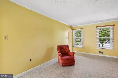 Living - 2308 Laurelwood Ter, Silver Spring, MD 20905 photo 6 of 7