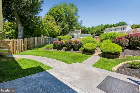 Exterior - 2308 Laurelwood Ter, Silver Spring, MD 20905 photo 10 of 23