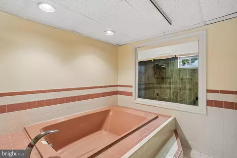 Bath - 2308 Laurelwood Ter, Silver Spring, MD 20905 photo 7 of 7