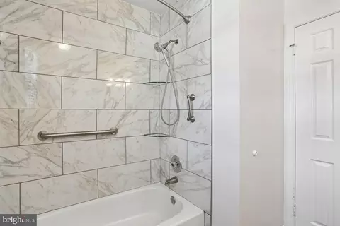 Bath - 2308 Laurelwood Ter, Silver Spring, MD 20905 photo 4 of 7