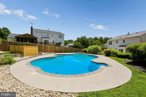 Exterior - 2308 Laurelwood Ter, Silver Spring, MD 20905 photo 17 of 23