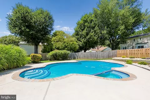 Exterior - 2308 Laurelwood Ter, Silver Spring, MD 20905 photo 14 of 23