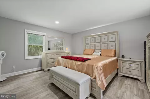 Bedroom - 13416 Clifton Rd, Silver Spring, MD 20904 photo 5 of 6