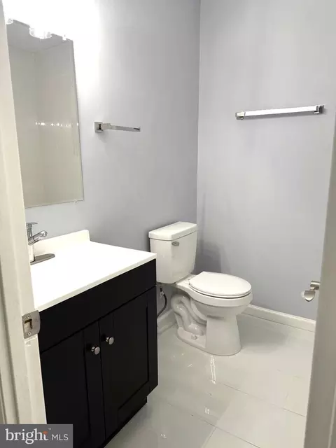 Bath - 13128 Fernedge Rd, Silver Spring, MD 20906 photo 3 of 4