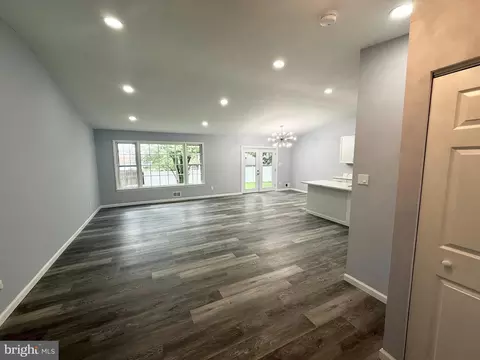 Living - 13128 Fernedge Rd, Silver Spring, MD 20906 photo 5 of 10