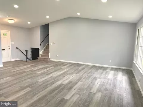 Living - 13128 Fernedge Rd, Silver Spring, MD 20906 photo 10 of 10