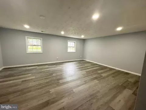 Living - 13128 Fernedge Rd, Silver Spring, MD 20906 photo 7 of 10