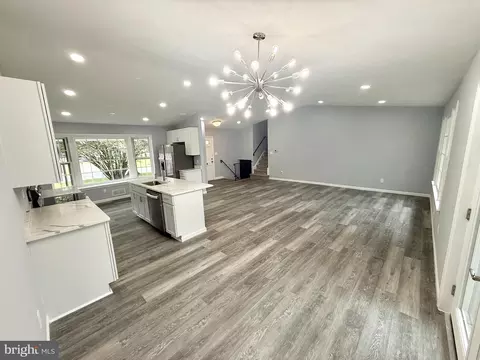 Living - 13128 Fernedge Rd, Silver Spring, MD 20906 photo 3 of 10