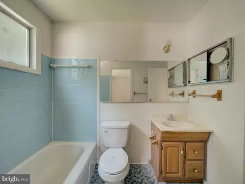 Bath - 12715 Barbara Rd, Silver Spring, MD 20906 photo 1 of 3