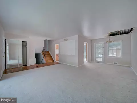 Living - 12715 Barbara Rd, Silver Spring, MD 20906 photo 3 of 12