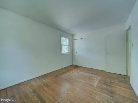 Bedroom - 12715 Barbara Rd, Silver Spring, MD 20906 photo 8 of 13