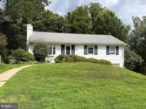9507 Cable Dr, Kensington, MD 20895