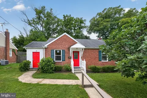 Exterior - 2704 Fenimore Rd, Silver Spring, MD 20902 photo 3 of 9