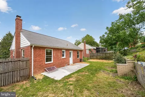Exterior - 2704 Fenimore Rd, Silver Spring, MD 20902 photo 7 of 9