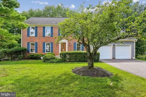 12 Lily Pond Ct, Rockville, MD 20852