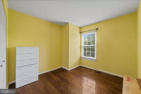 Bedroom - 9132 September Ln, Silver Spring, MD 20901 photo 4 of 4