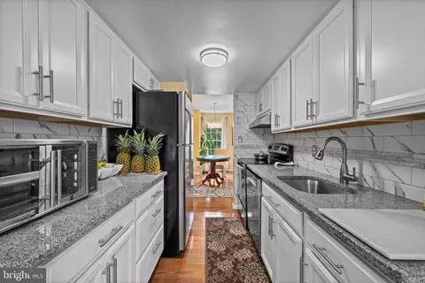 Kitchen - 9132 September Ln, Silver Spring, MD 20901 photo 1 of 2