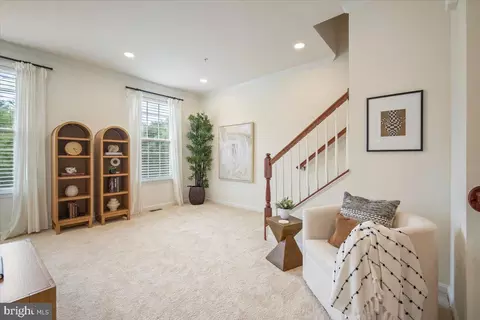 Living - 13233 Guilford Run Ln, Silver Spring, MD 20904 photo 3 of 5