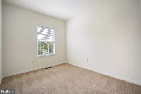 Bedroom - 13233 Guilford Run Ln, Silver Spring, MD 20904 photo 4 of 5