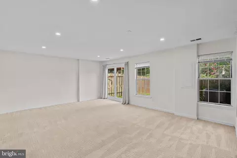 Living - 1603 Ingram Ter, Silver Spring, MD 20906 photo 14 of 14