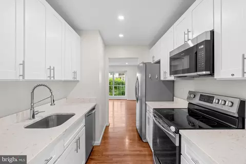 Kitchen - 1603 Ingram Ter, Silver Spring, MD 20906 photo 4 of 5