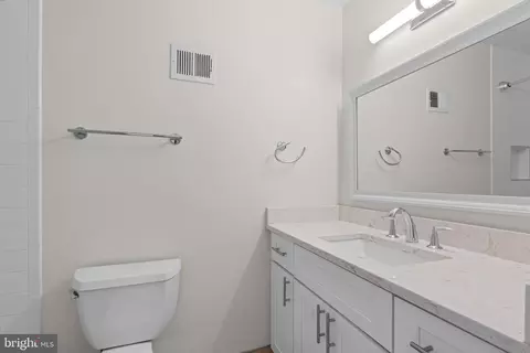 Bath - 1603 Ingram Ter, Silver Spring, MD 20906 photo 3 of 6