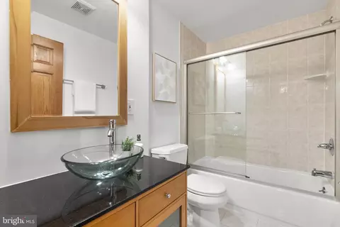 Bath - 2229 Deckman Ln, Silver Spring, MD 20906 photo 6 of 6