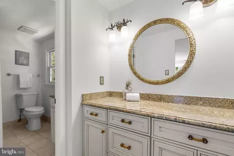 Bath - 2229 Deckman Ln, Silver Spring, MD 20906 photo 2 of 6