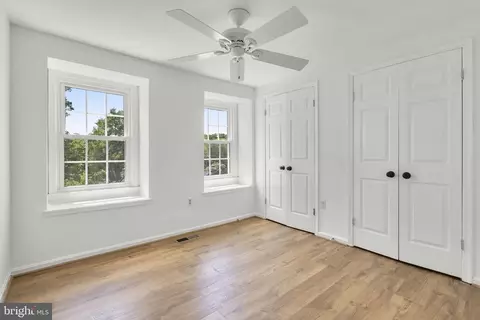 Bedroom - 2229 Deckman Ln, Silver Spring, MD 20906 photo 6 of 8