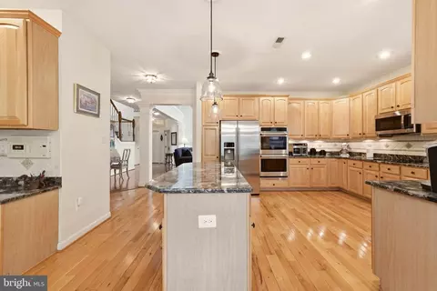 Kitchen - 16522 Harbour Town Dr, Ashton, MD 20861 photo 2 of 3