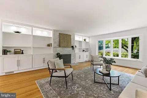Living - 412 Southwest Dr, Silver Spring, MD 20901 photo 4 of 4
