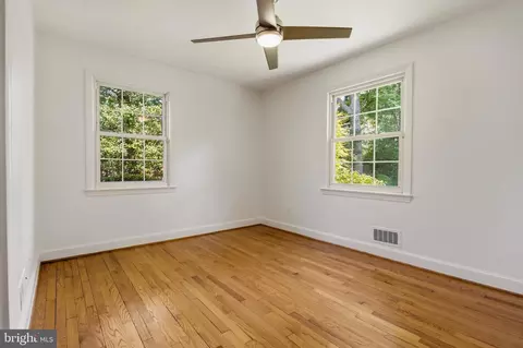 Bedroom - 412 Southwest Dr, Silver Spring, MD 20901 photo 4 of 5