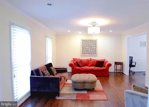 Living - 2124 Cherry Leaf Ln, Silver Spring, MD 20906 photo 1 of 5