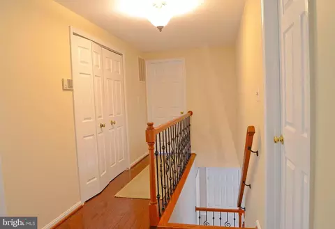 Entry Way - 2124 Cherry Leaf Ln, Silver Spring, MD 20906 photo 3 of 5