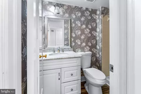 Bath - 12033 Eaglewood, Silver Spring, MD 20902 photo 5 of 6